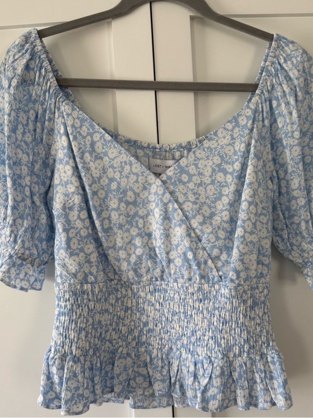Lost + Wander Blue Floral Wrap Blouse NWT Size Small Puff Sleeve Smocked Top